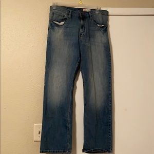 Men’s wrangler 34x32 jeans good condition